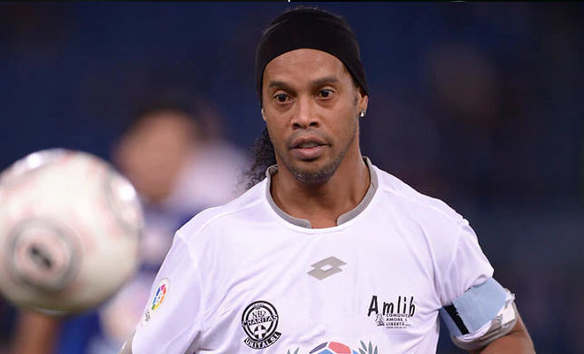 Ronaldinho marcó un golazo