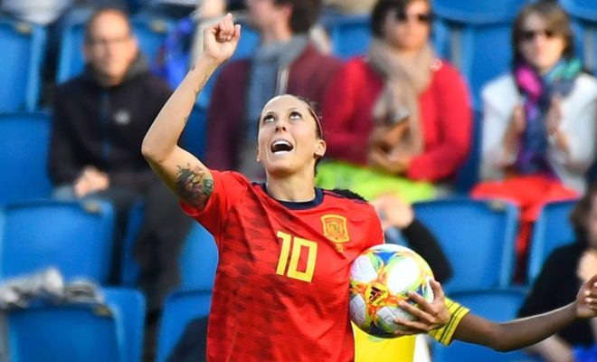 España debuta con triunfo en Mundial Femenino